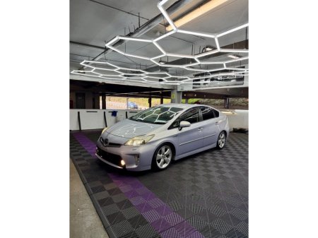 2013 Toyota Prius - view 2