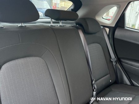 2022 Hyundai Kona 1.0 T-GDI Executive Two Tone Roof €25,950 thumbnail