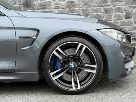 2015 BMW M4 - thumbnail 4