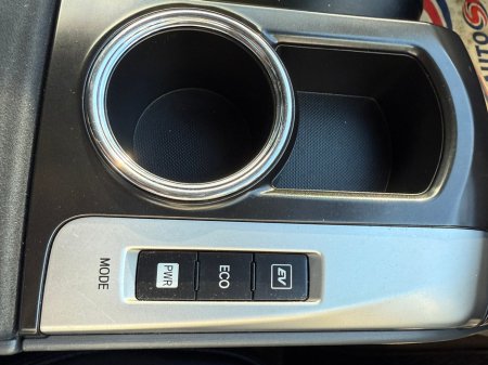 2013 Toyota Prius  €11,990 thumbnail