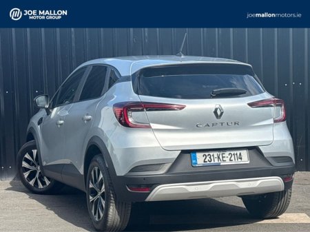2023 Renault Captur TCe 90 Evolution €24,450