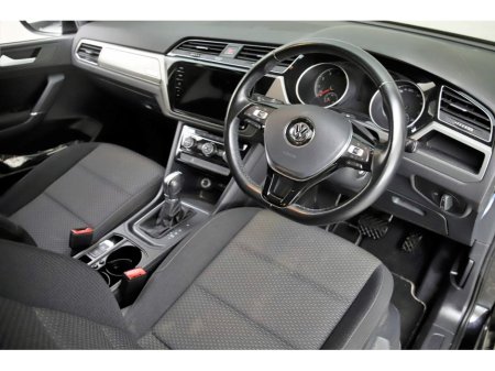 2019 Volkswagen Touran 2.0TDI DSG COMFORTLINE *REVERSE CAM*CARPLAY*ANDROID AUTO* €24,890 thumbnail