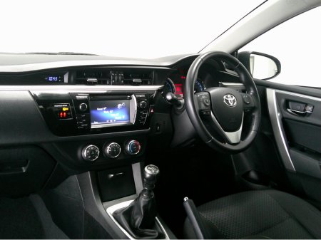 2014 Toyota Corolla - thumbnail 15