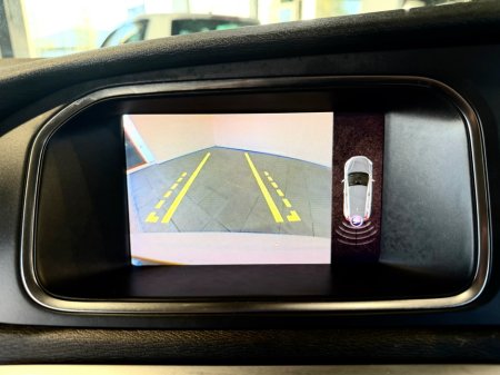 2018 Volvo V40 - thumbnail 17