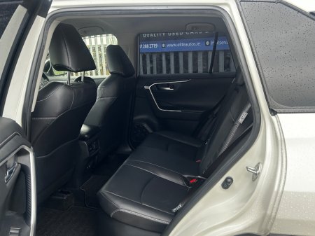 2019 Toyota Rav4 - thumbnail 4