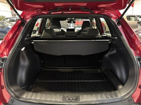 2024 Toyota Corolla Cross LUNA 1.8 HYBRID AUTO €33,750 thumbnail