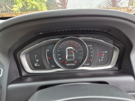 2017 Volvo XC60 - thumbnail 17