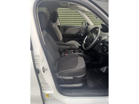 2017 Citroen C4 BlueHDi 100 Touch €10,250 thumbnail