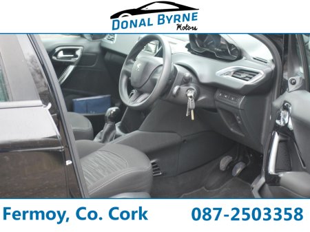 2016 Peugeot 208 - thumbnail 10