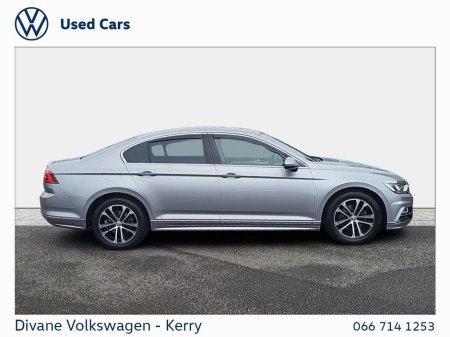 2018 Volkswagen Passat - thumbnail 11