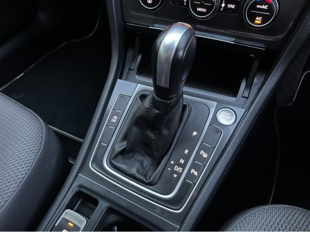 2020 Volkswagen Golf ESTATE AUTOMATIC 2.0 DIESEL //ADAPTIVE CRUISE CONTROL//KEYLESS ENTRY//REVERSE CAMERA//PARKING SENSORS// €19,950 thumbnail