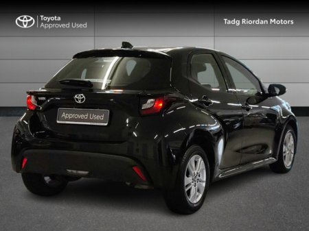 2021 Toyota Yaris 1.0 LUNA €21,950