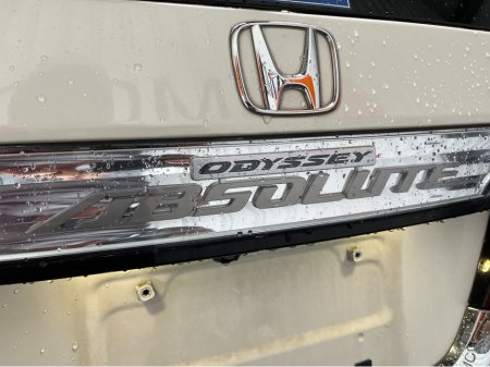 2017 Honda Odyssey €21950 2017 HONDA ODYSSEY 2.0 AUTOMATIC / CRUISE CONTROL / 360° CAMERA / AUTOMATIC DOORS / ELECTRIC HEATED SEATS AND MORE €21,950 thumbnail