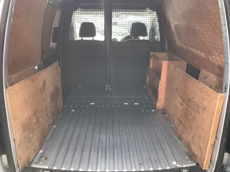 2015 Volkswagen Caddy - thumbnail 27