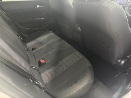 2021 Peugeot 308 - thumbnail 12