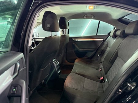 2015 Skoda Octavia - thumbnail 18