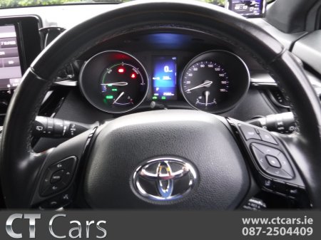 2018 Toyota C-HR - thumbnail 17