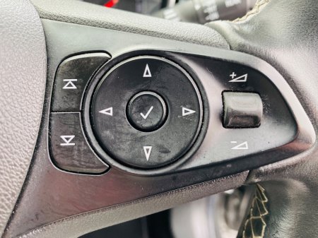 2019 Opel Astra - thumbnail 25