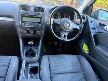 2011 Volkswagen Golf 1.6 TDi TrendLine - 5 Spd Man - 105bhp - €200 Tax €4,650 thumbnail