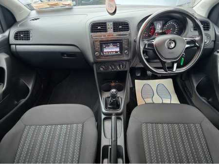 2015 Volkswagen Polo TRENDLINE 1.0 60HP MANUAL 5SPEED 5DR €9,450 thumbnail