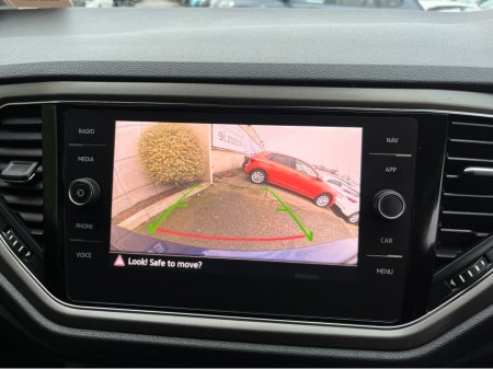 2021 Volkswagen T-Roc STYLE DESIGN PACK AUTOMATIC 2.0 DIESEL //LOW MILES//ADAPTIVE CRUISE CONTROL//KEYLESS ENTRY//REVERSE CAMERA// €26,950 thumbnail