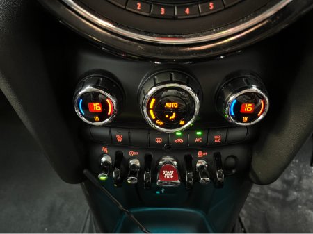 2019 MINI Cooper €19950 2019 MINI COOPER D 5DOORS 1.5 AUTOMATIC / CRUISE CONTROL / REVERSE CAMERA €19,950 thumbnail