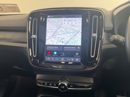 2023 Volvo XC40 - thumbnail 18