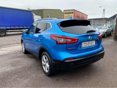 2017 Nissan Qashqai - thumbnail 4