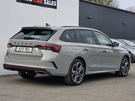 2021 Skoda Octavia - thumbnail 5