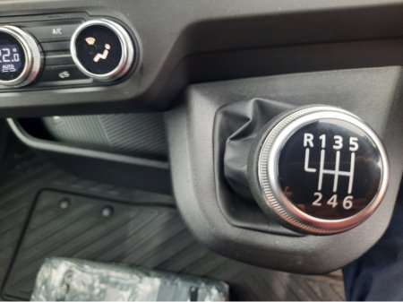 2026 Nissan Interstar L2H2 130 SV PREMIUM thumbnail