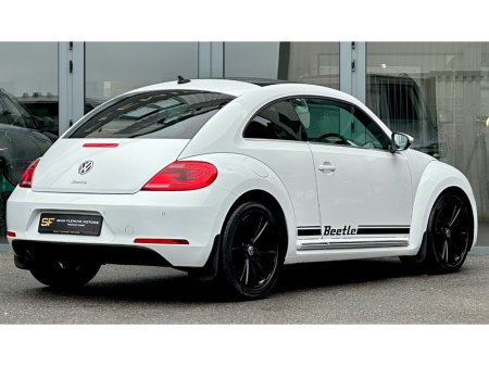 2016 Volkswagen Beetle - thumbnail 3