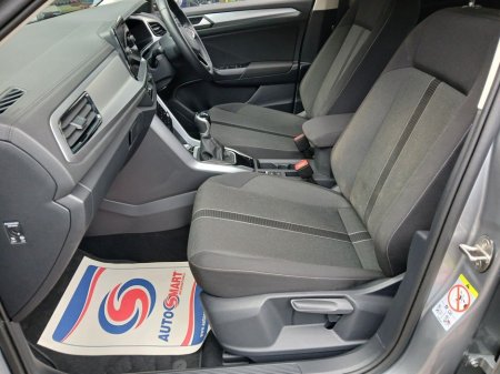 2024 Volkswagen T-Roc - thumbnail 13