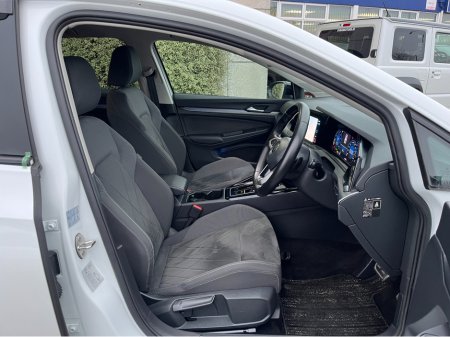 2022 Volkswagen Tiguan E-TSI STYLE AUTOMATIC HYBRID 1.5 PETROL //LOW MILES//HIGH SPEC//HEATED SEATS AND STEERING WHEEL//HEAD UP DISPLAY//KEYLESS ENTRY// €29,950 thumbnail