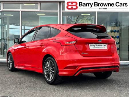 2018 Ford Focus - thumbnail 6