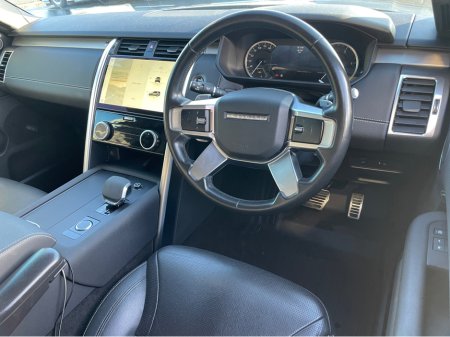 2023 Land Rover Discovery (232) LAND ROVER DISCOVERY 3.0 SD6 R-DYNAMIC OVERFINCH €48,950 thumbnail