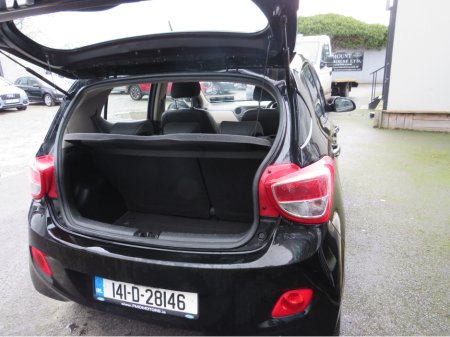 2014 Hyundai i10 5DR LOW MILEAGE PETROL NCT & TAX 26 €5,999 thumbnail