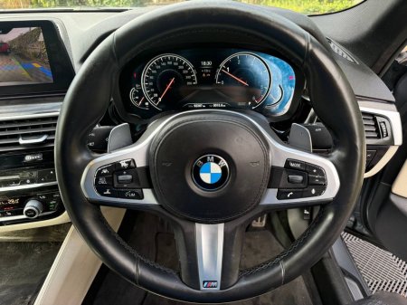 2018 BMW 5 Series - thumbnail 4