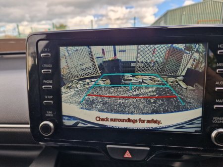 2020 Toyota Yaris - thumbnail 11