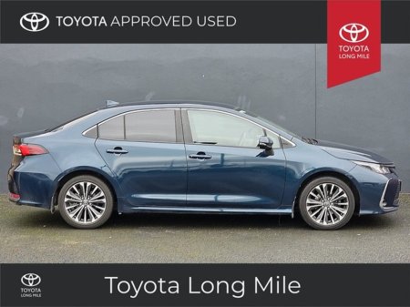 2025 Toyota Corolla 1.8 Hybrid Luna Sport 4Dr €34,949 thumbnail
