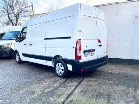 2023 Renault Master MM35 BUSINESS+ 2.3 BLUE DCI 135BHP MWB €18,000 thumbnail
