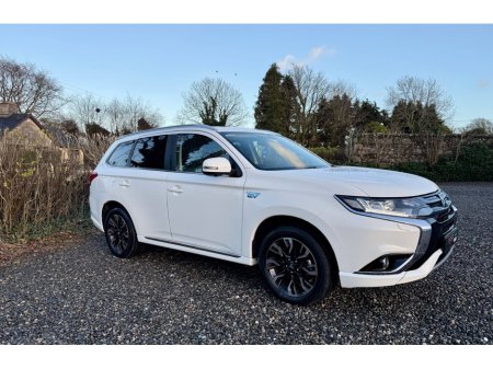 2017 Mitsubishi Outlander - thumbnail 1