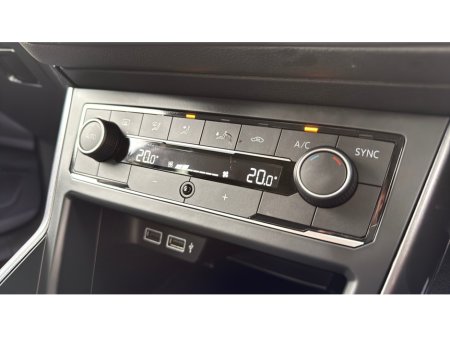 2019 Volkswagen Polo HIGHLINE 1.0TSI *15,000KMS* AUTO / HUGE SPEC €17,900 thumbnail