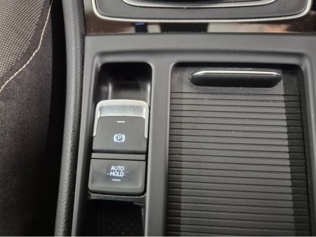 2015 Volkswagen Golf **HIGHLINE**ONLY 64000KMS**ALCANTARA SEATS*17" ALLOYS**LANE ASSIST**KEYLESS ENTRY AND START**ADAPTIVE CRUISE CONTROL**DUAL ZONE CLIMATE CONTROL**REVERSE CAMERA**BLUETOOTH STREAMING**FOLDING MIRRO €15,449 thumbnail