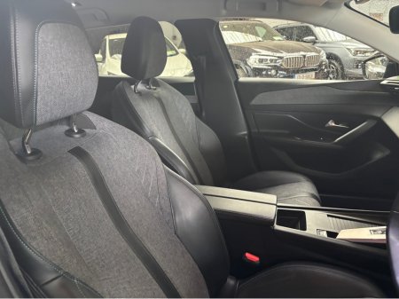 2023 Peugeot 408 - thumbnail 8