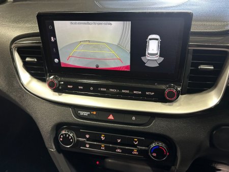 2022 Kia Ceed GT Line 1.0 €22,900 thumbnail