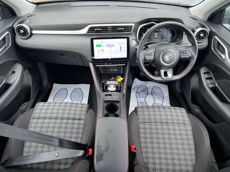 2023 MG ZS 73KWH // LONG RANGE MODEL // VERY LOW MILEAGE // APPLE CARPLAY/ANDROID AUTO €22,900 thumbnail