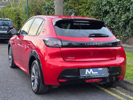 2021 Peugeot 208 - thumbnail 12