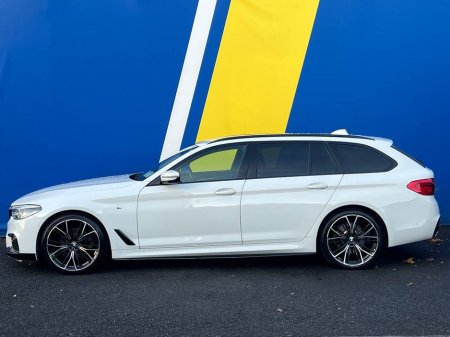 2018 BMW 5 Series 523d M-SPORT COMPETITION TOURING 2.0 D // NEW M5 ALLOYS // LEATHER M-SPORT HEATED POWERED SEATS // HEADS-UP DISPLAY €29,950
