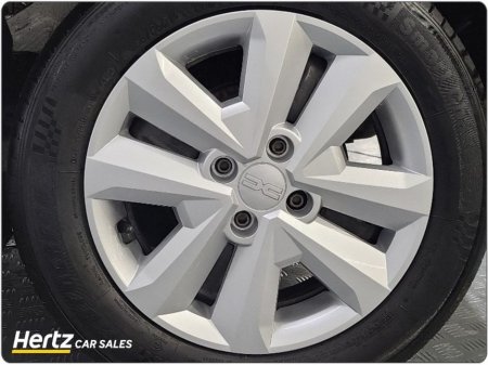 2023 Dacia Sandero EXPRESSION 1.0 Petrol Automatic €15,990 thumbnail