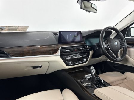 2019 BMW 5 Series - thumbnail 31